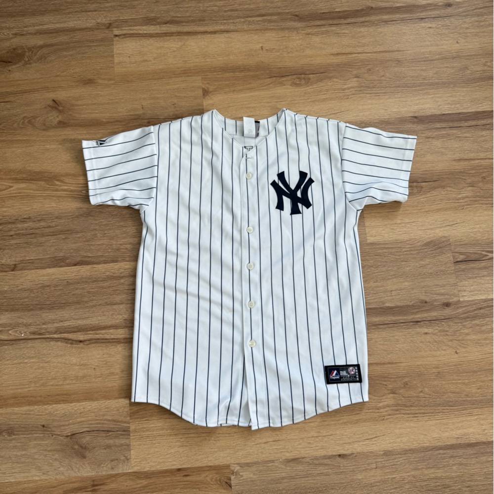 Derek Jeter - New York Yankees Majestic White and Black Striped Jersey